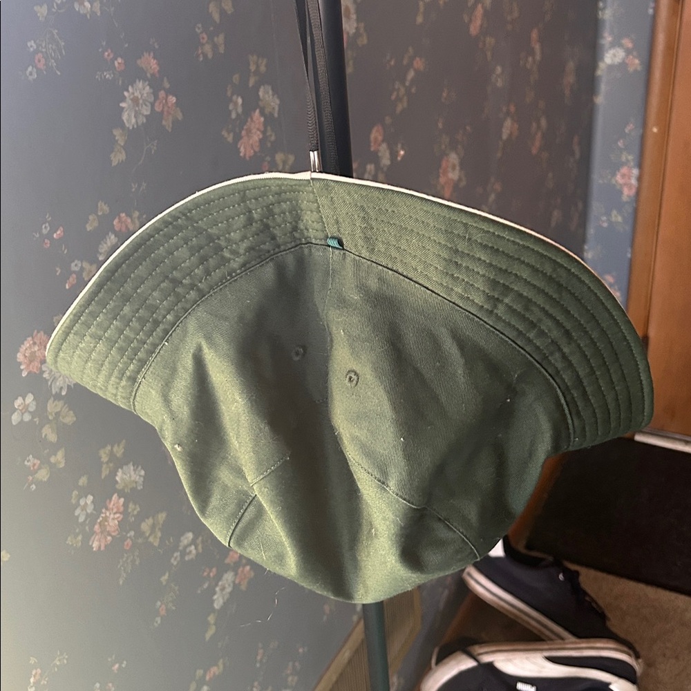 SUN HAT/ rain hat / lg / unisex/ new/ toggle straps/ adj/ reversible/toggles off - Picture 7 of 13